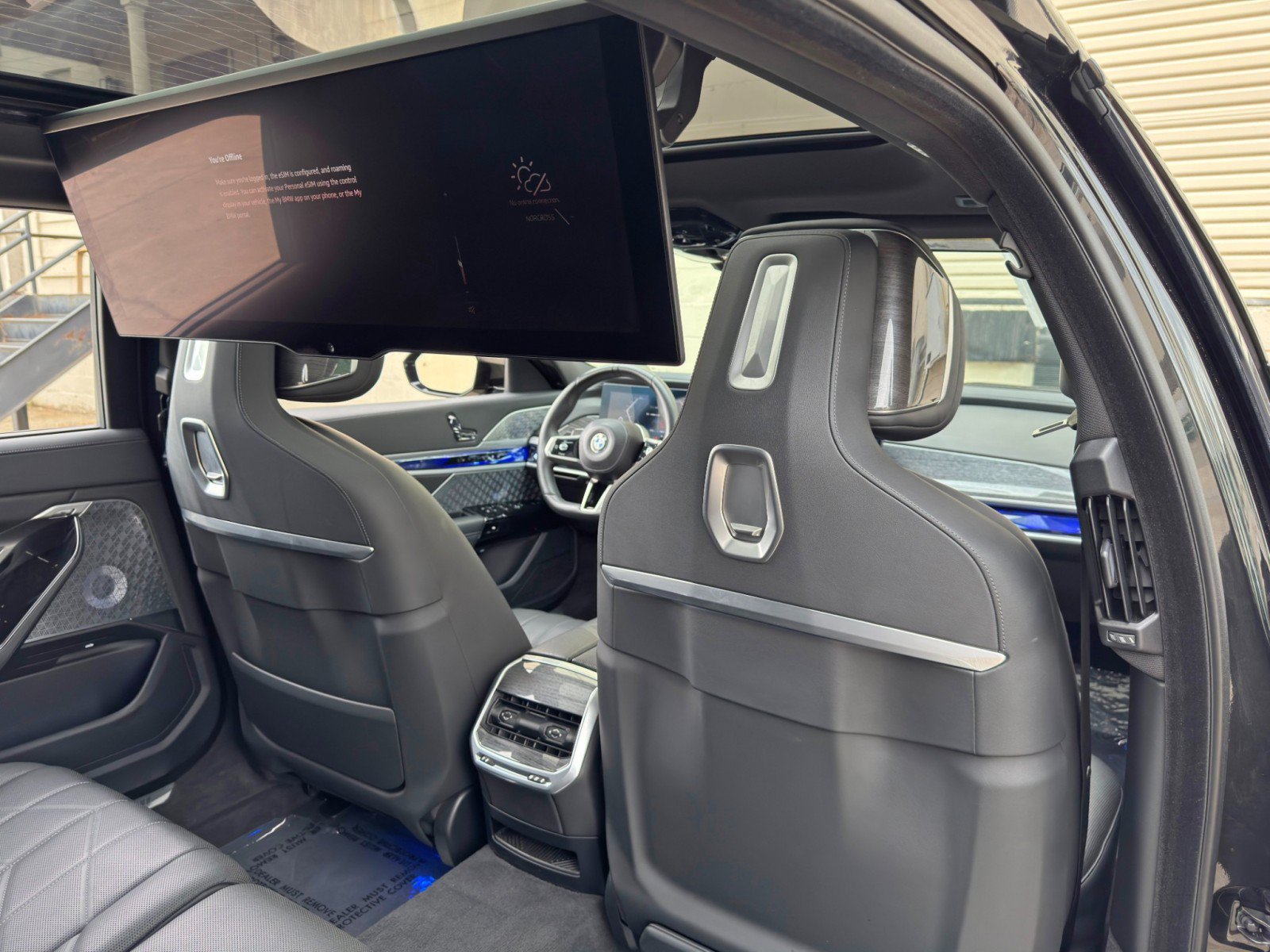 Used 2023 BMW 760i xDrive AWD/4WD image 54