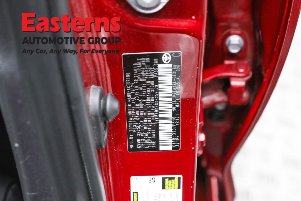 Used 2025 Toyota Corolla LE image 34