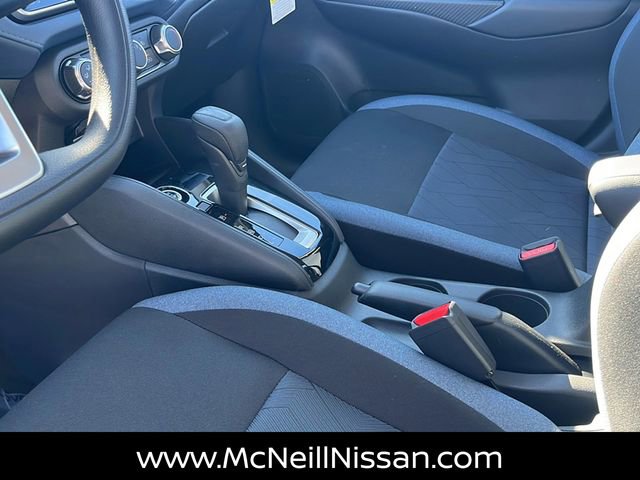 New 2025 Nissan Versa SV image 27