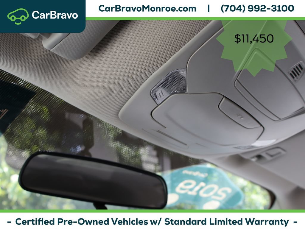 Used 2019 Ford Escape SE FWD image 25