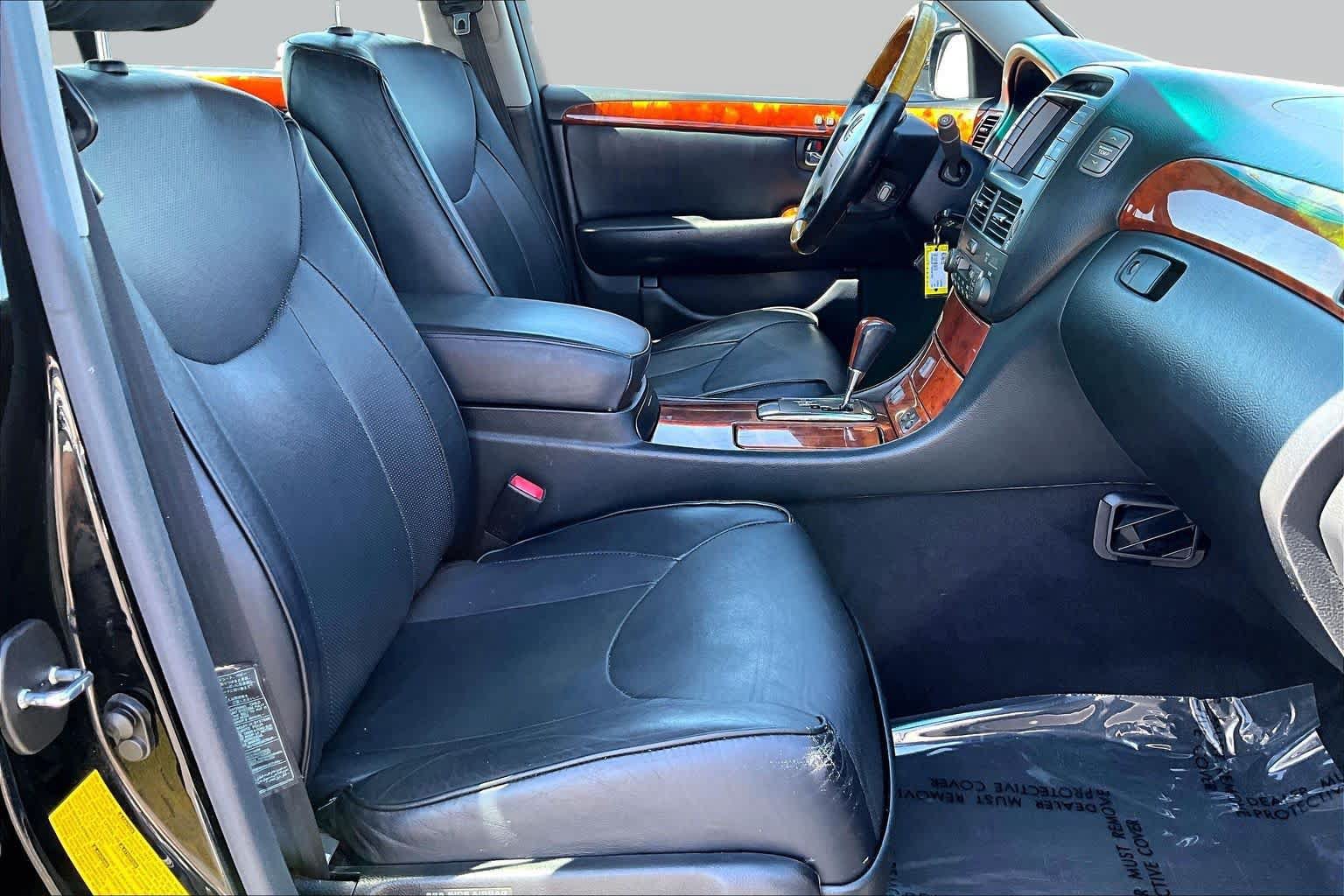Used 2004 Lexus LS 430 RWD image 8