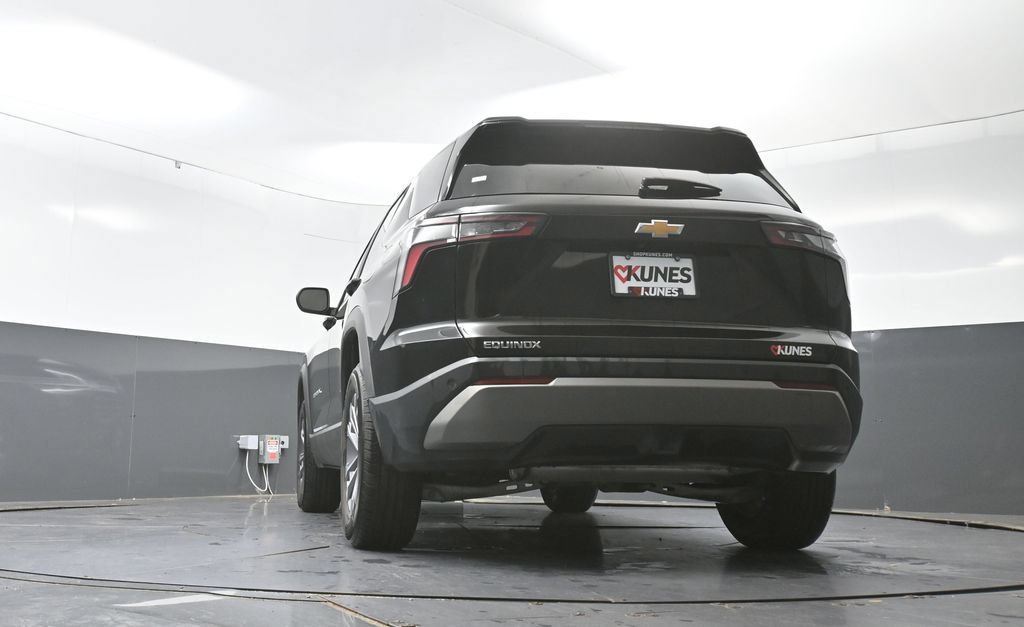 Used 2026 Chevrolet Equinox LT AWD/4WD image 56
