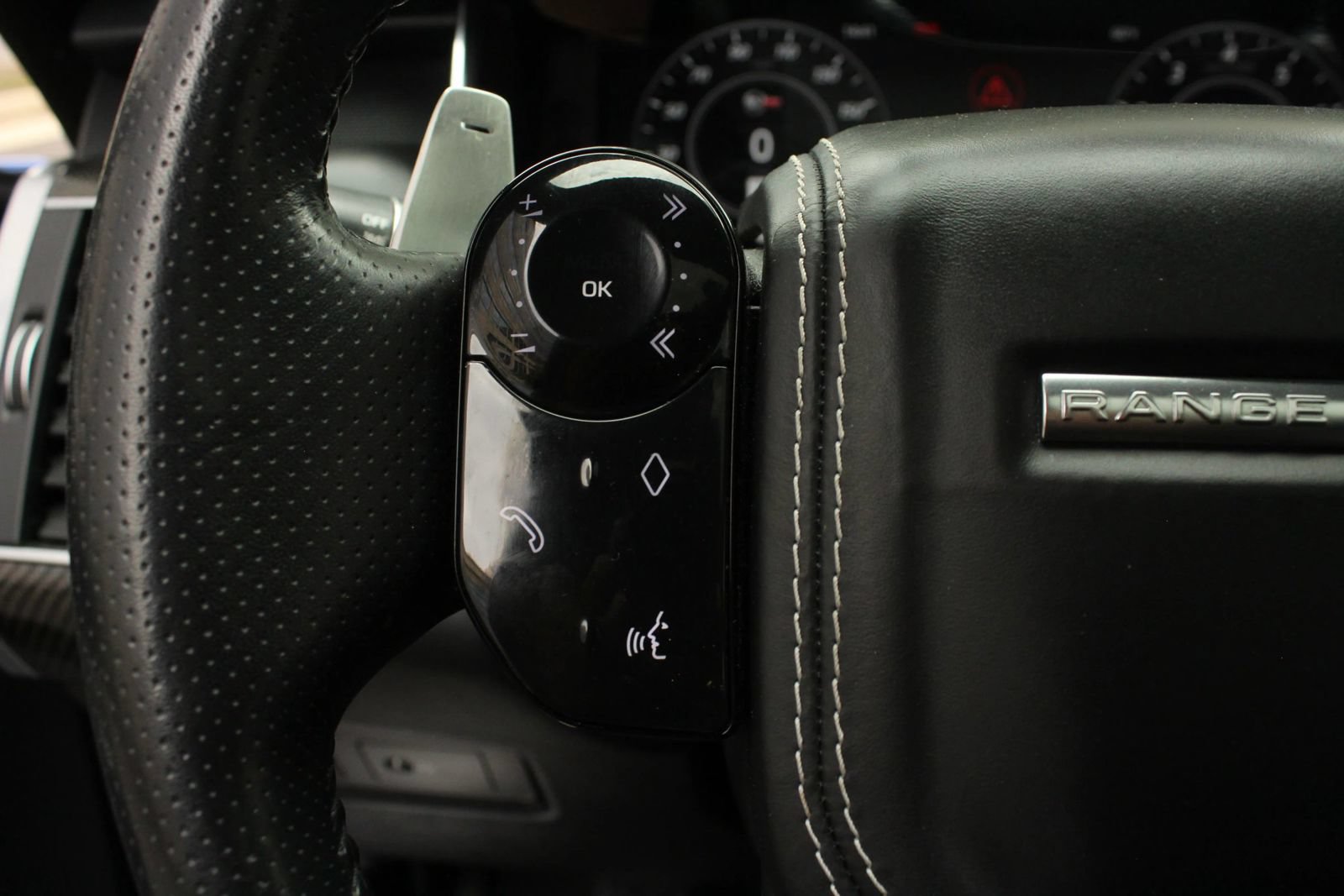 Used 2019 Land Rover Range Rover Sport SVR AWD/4WD image 31