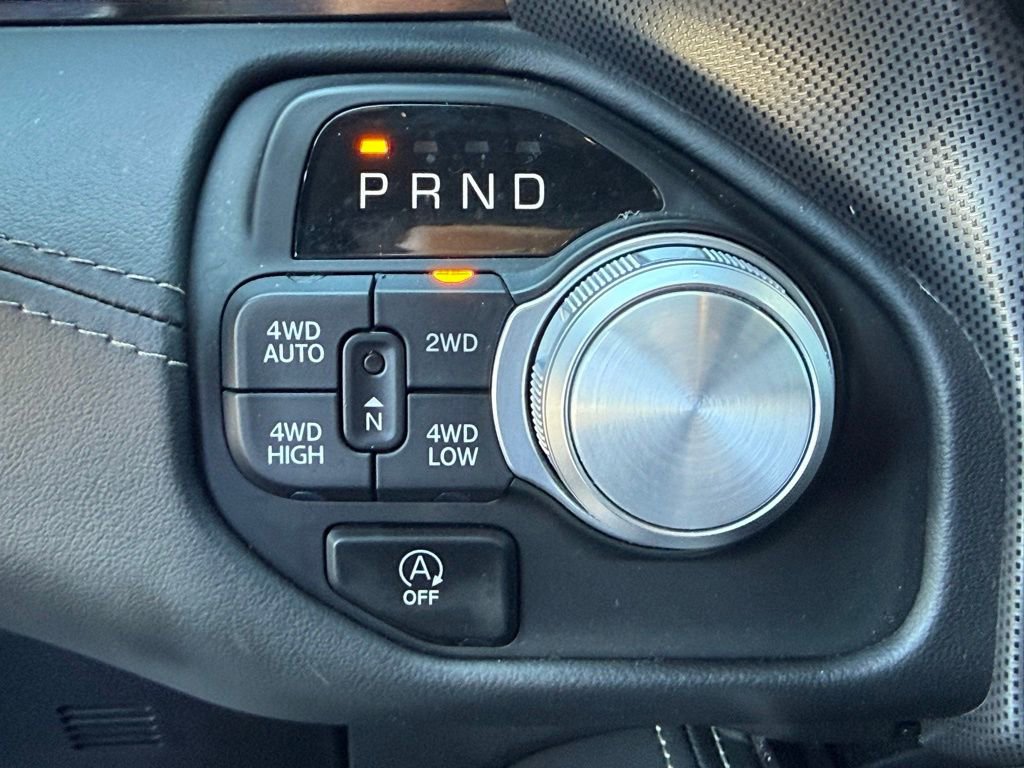 Used 2025 RAM 1500 Limited w/ Trailer Tow Group AWD/4WD image 29