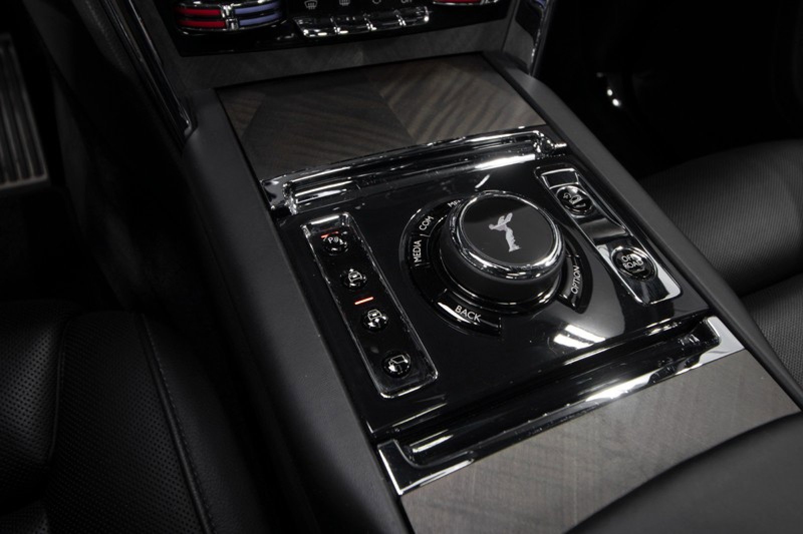 Used 2019 Rolls-Royce Cullinan image 35
