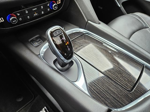 Used 2020 Buick Enclave Avenir w/ Avenir Technology Package AWD/4WD image 35