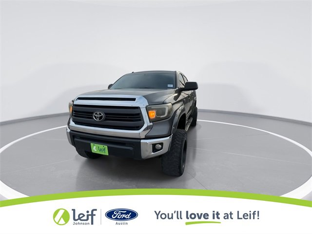 Used 2015 Toyota Tundra SR5 w/ SR5 Upgrade Package image 4