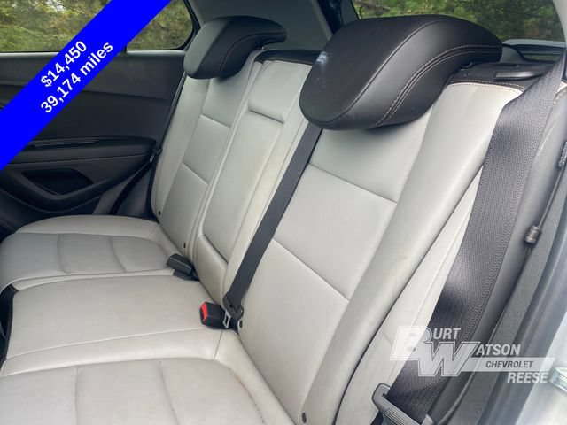 Used 2017 Chevrolet Trax Premier w/ Driver Confidence II Package FWD image 18