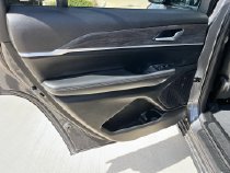 Used 2023 Jeep Grand Cherokee L Limited RWD image 18