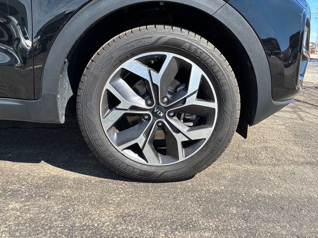 Used 2022 Kia Sportage EX image 9