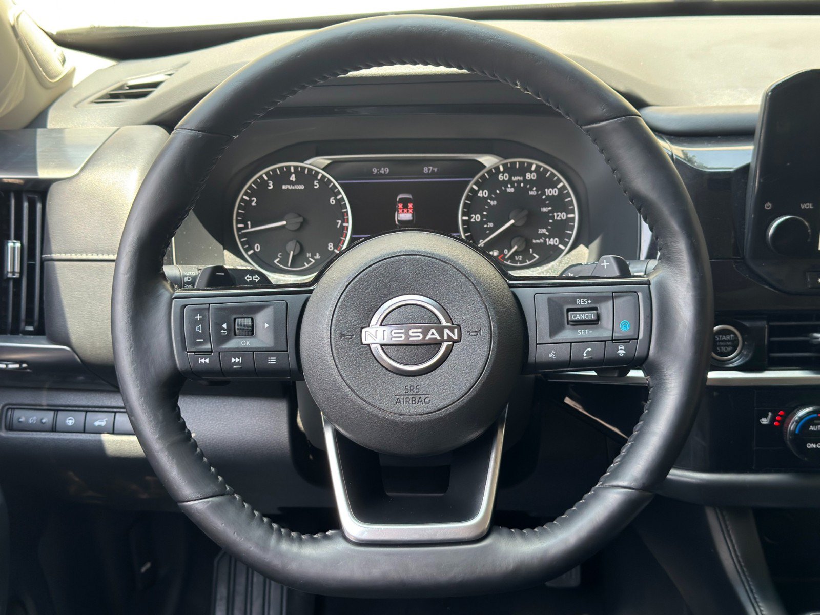 Used 2022 Nissan Pathfinder SL w/ SL Premium Package FWD image 19