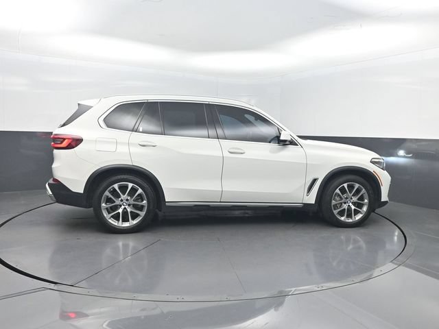 Used 2022 BMW X5 xDrive40i AWD/4WD image 33