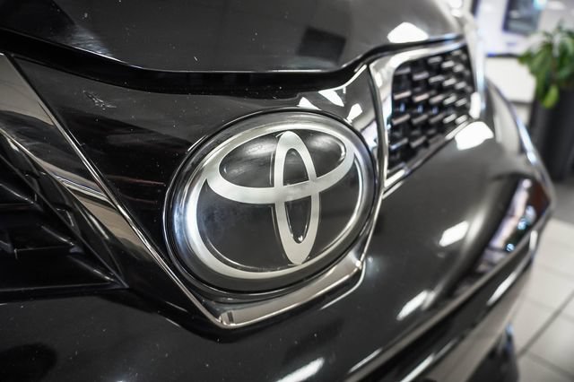 Used 2020 Toyota Sienna SE Premium FWD image 28