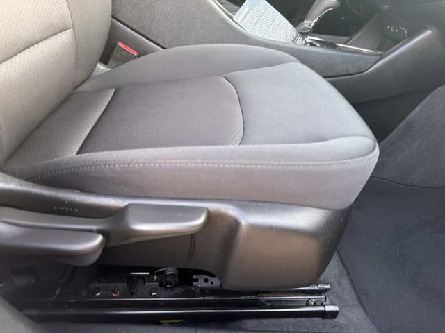 Used 2020 Chevrolet Malibu LT FWD image 14