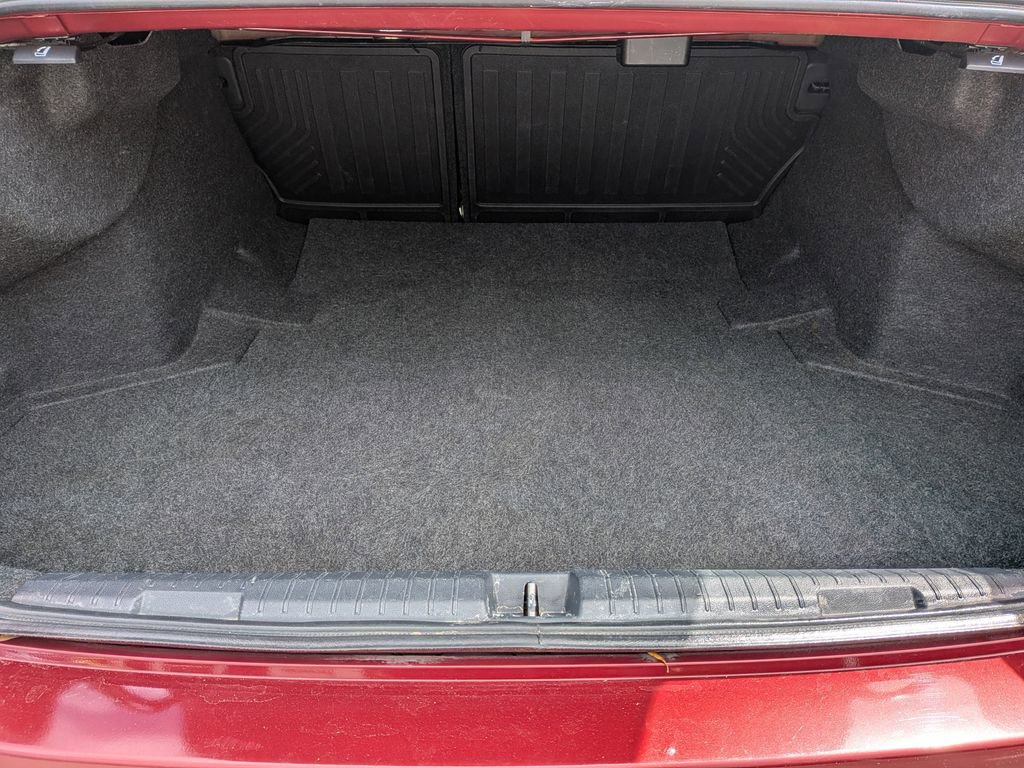 Used 2020 Subaru Legacy Limited image 12