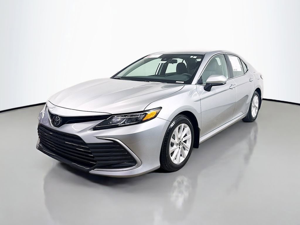 Certified 2024 Toyota Camry LE image 3