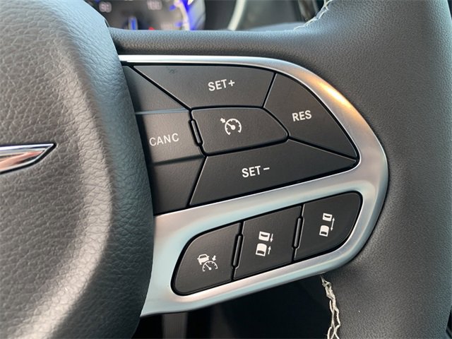 New 2026 Chrysler Pacifica Select image 27