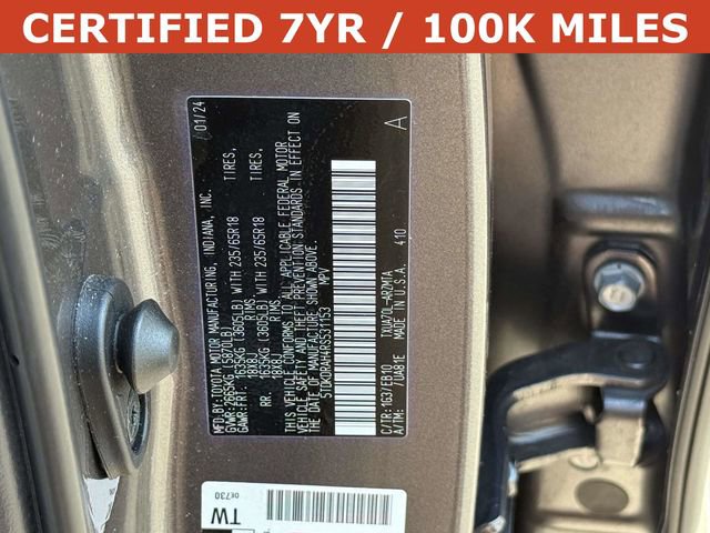 Used 2024 Toyota Highlander XLE FWD image 30