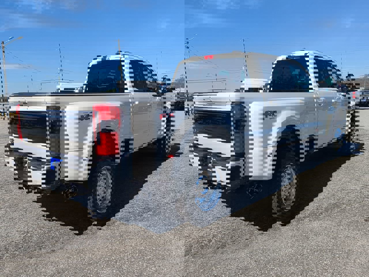 Certified 2025 Ford F450 Platinum w/ FX4 Off-Road Package image 3