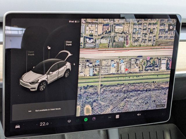 Used 2021 Tesla Model Y Long Range image 12