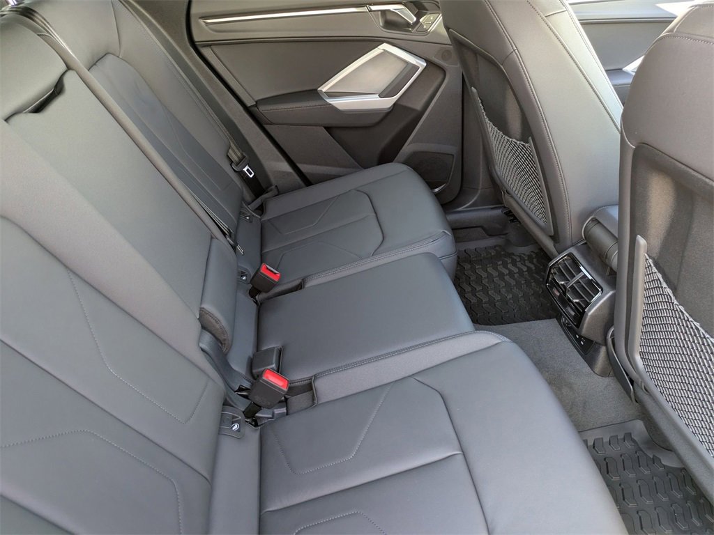 New 2025 Audi Q3 2.0T Premium image 35