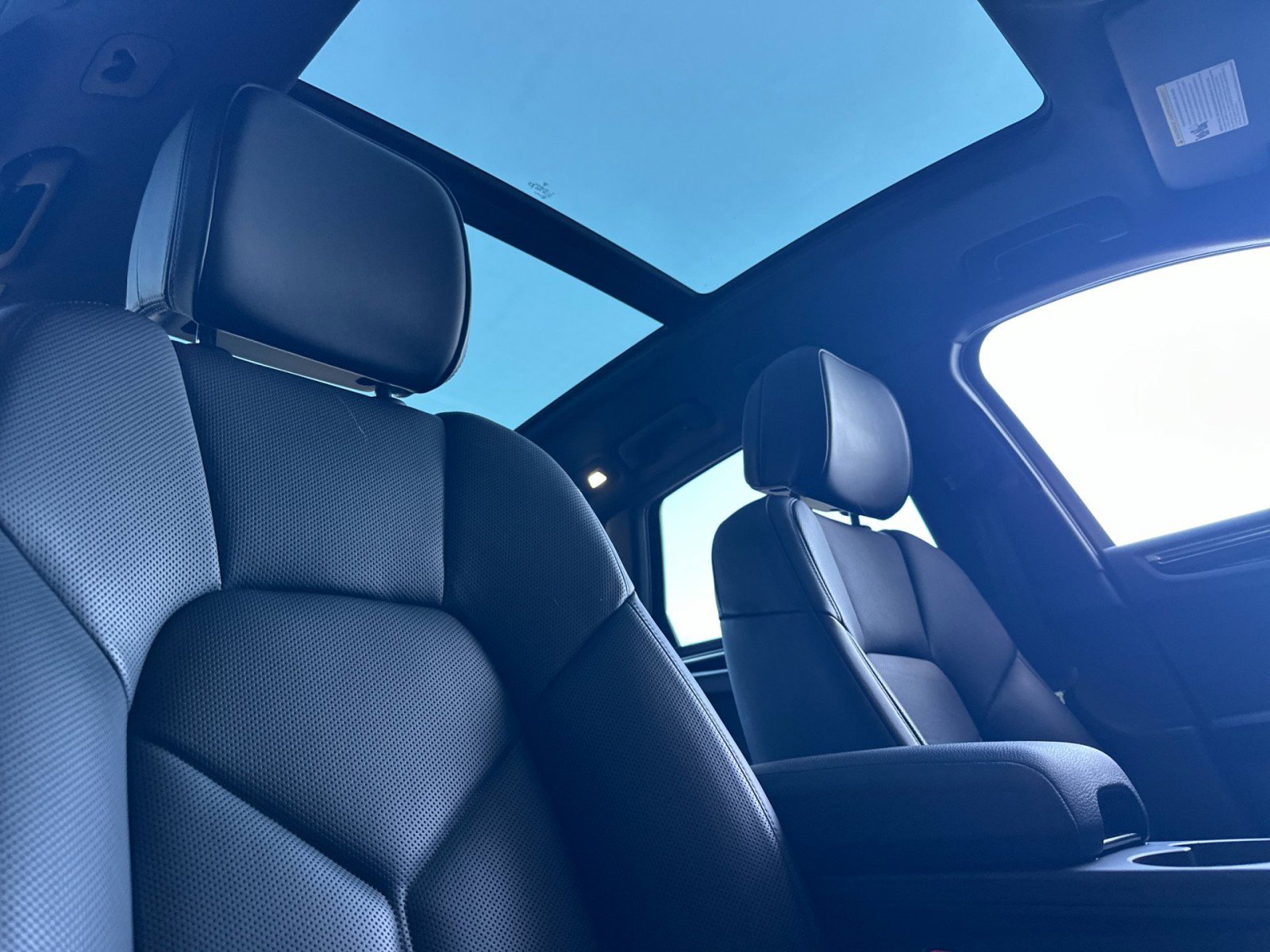 Used 2025 Porsche Macan image 17