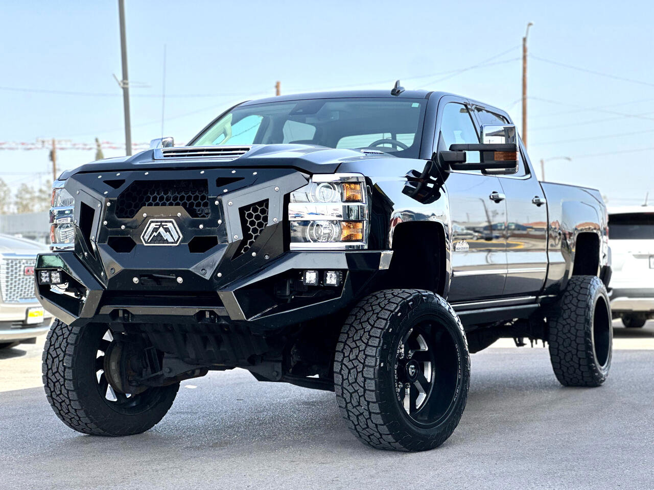 Used 2019 Chevrolet Silverado 2500 High Country w/ Duramax Plus Package image 3