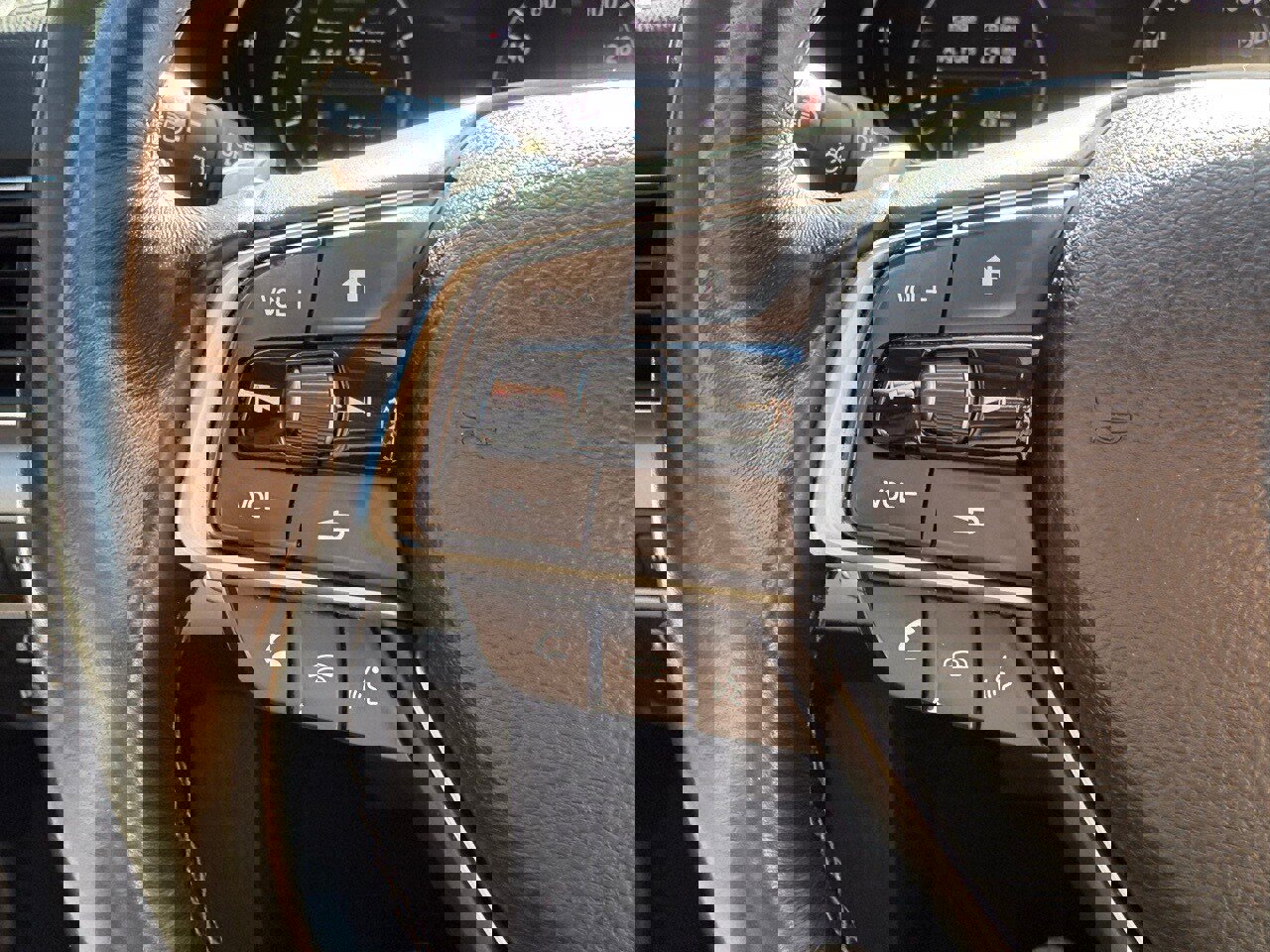 Used 2018 Honda Accord Touring image 13