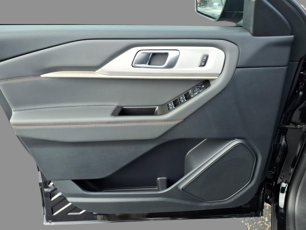 New 2026 Ford Explorer Active image 15