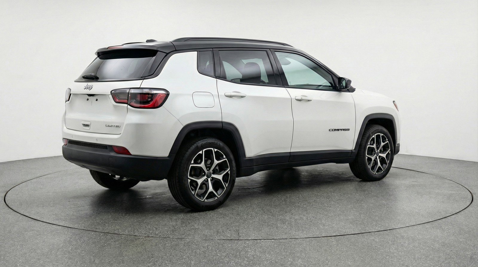 Used 2025 Jeep Compass Limited image 9