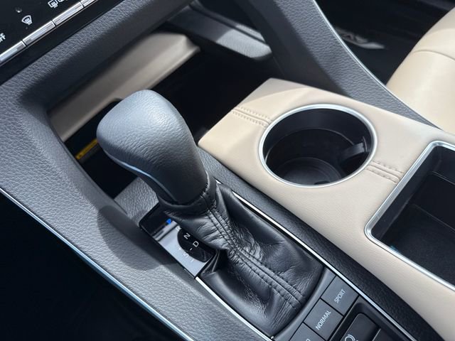 Used 2019 Toyota Avalon XLE w/ Moonroof Package image 31