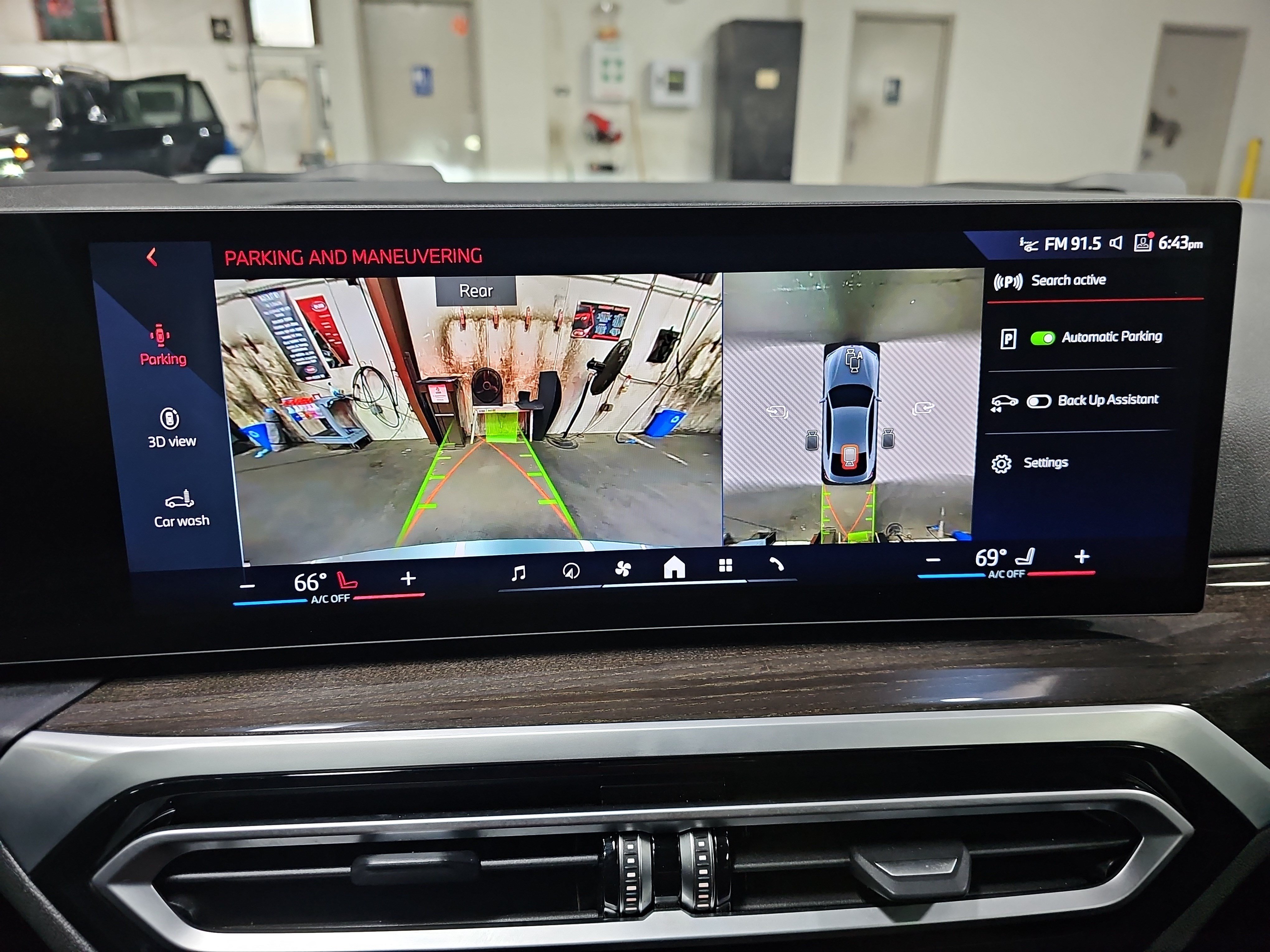 Used 2024 BMW i4 eDrive40 w/ Premium Package RWD image 24