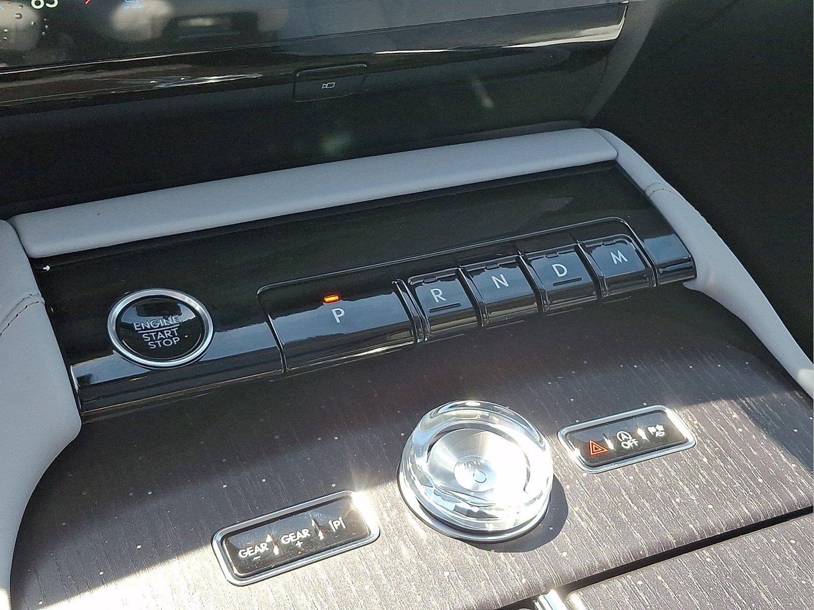 New 2026 Lincoln Navigator L Black Label AWD/4WD image 10