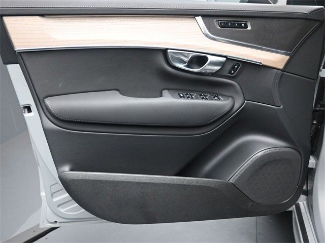 Used 2025 Volvo XC90 B5 Core w/ Protection Package image 20