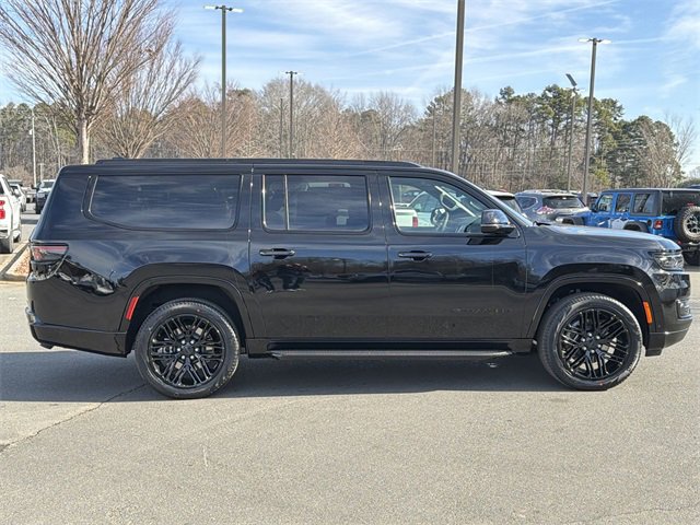 New 2025 Jeep Wagoneer L Series II w/ Premium Group I image 13