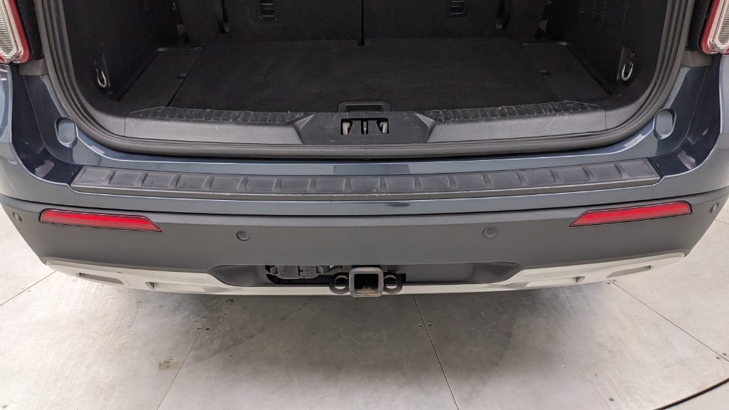Certified 2023 Ford Explorer XLT w/ Equipment Group 202A AWD/4WD image 7