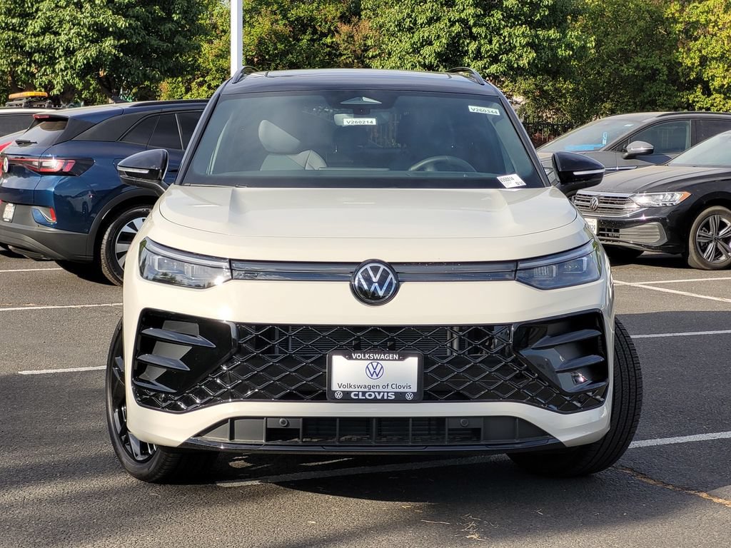 New 2026 Volkswagen Tiguan SE R-Line AWD/4WD image 2