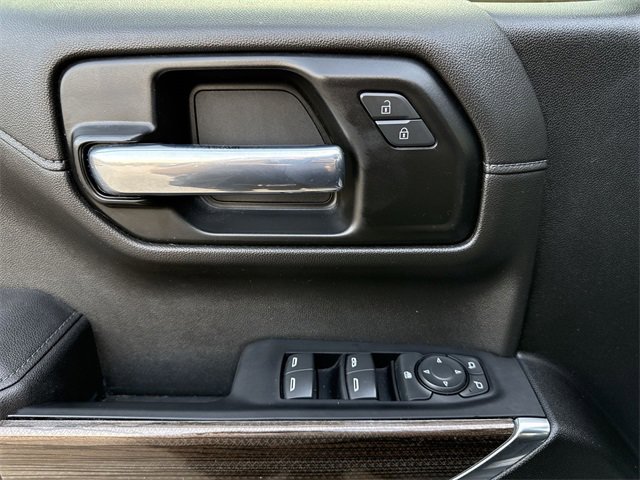 Used 2021 Chevrolet Silverado 1500 RST image 15