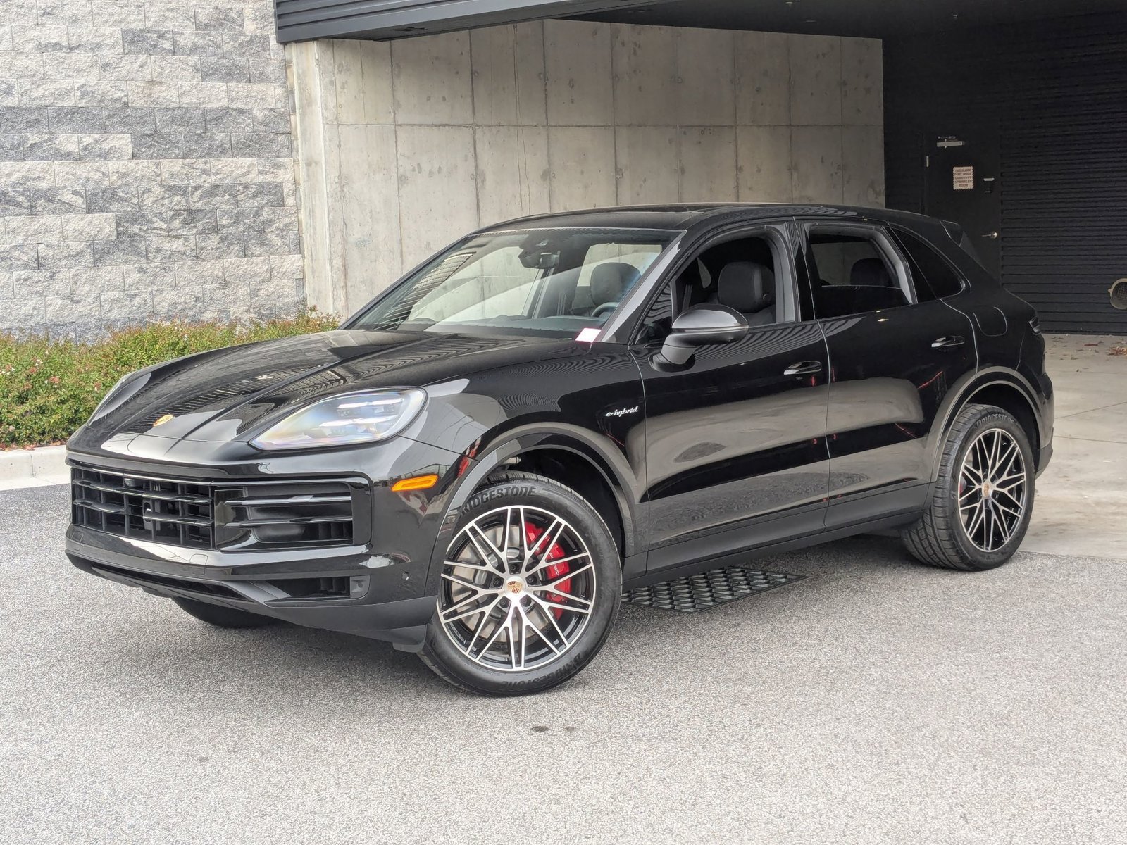 New 2026 Porsche Cayenne S AWD/4WD image 1
