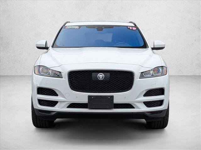 Used 2019 Jaguar F-PACE Prestige AWD/4WD image 2
