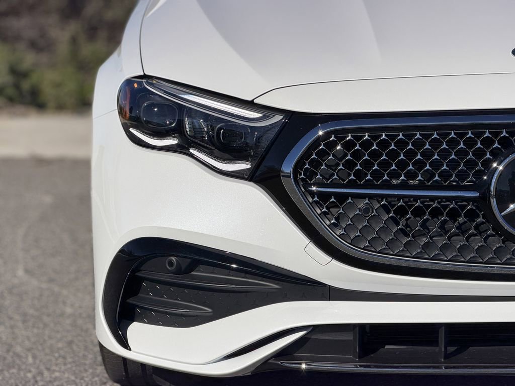 New 2026 Mercedes-Benz E 450 4MATIC Sedan image 7