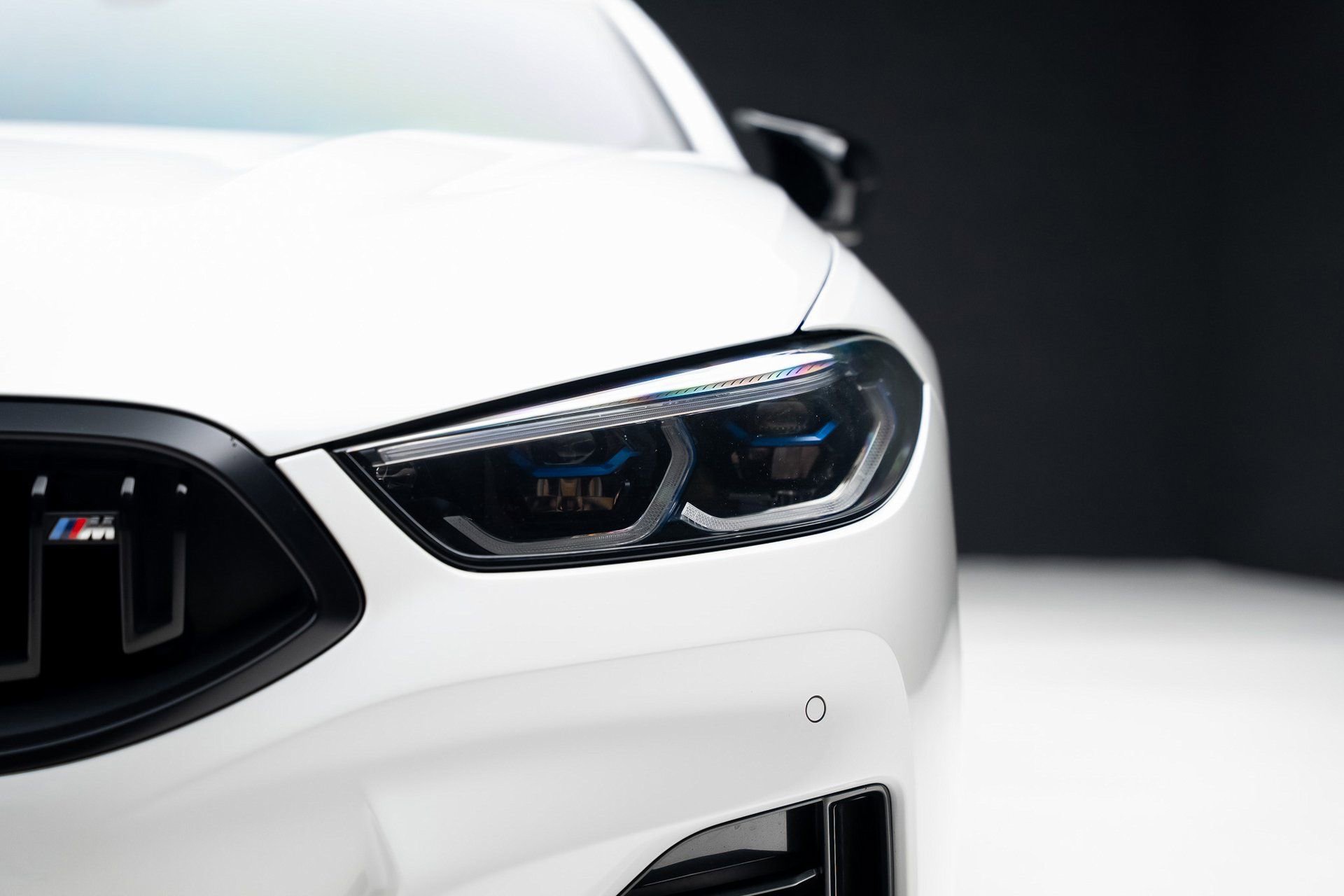 Used 2023 BMW M850i xDrive Coupe w/ M Sport Professional Package image 10