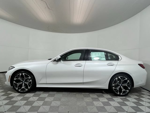 New 2026 BMW 330i xDrive Sedan w/ Premium Package AWD/4WD image 4