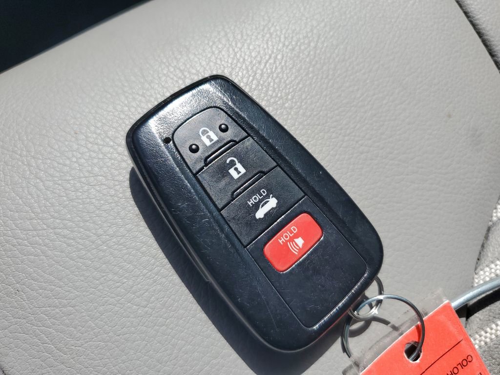 Used 2024 Toyota Camry SE w/ Convenience Package FWD image 23