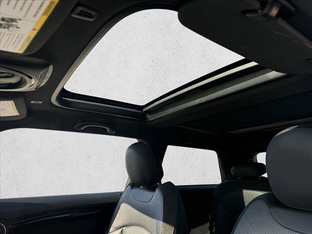 Used 2019 MINI Cooper S image 11