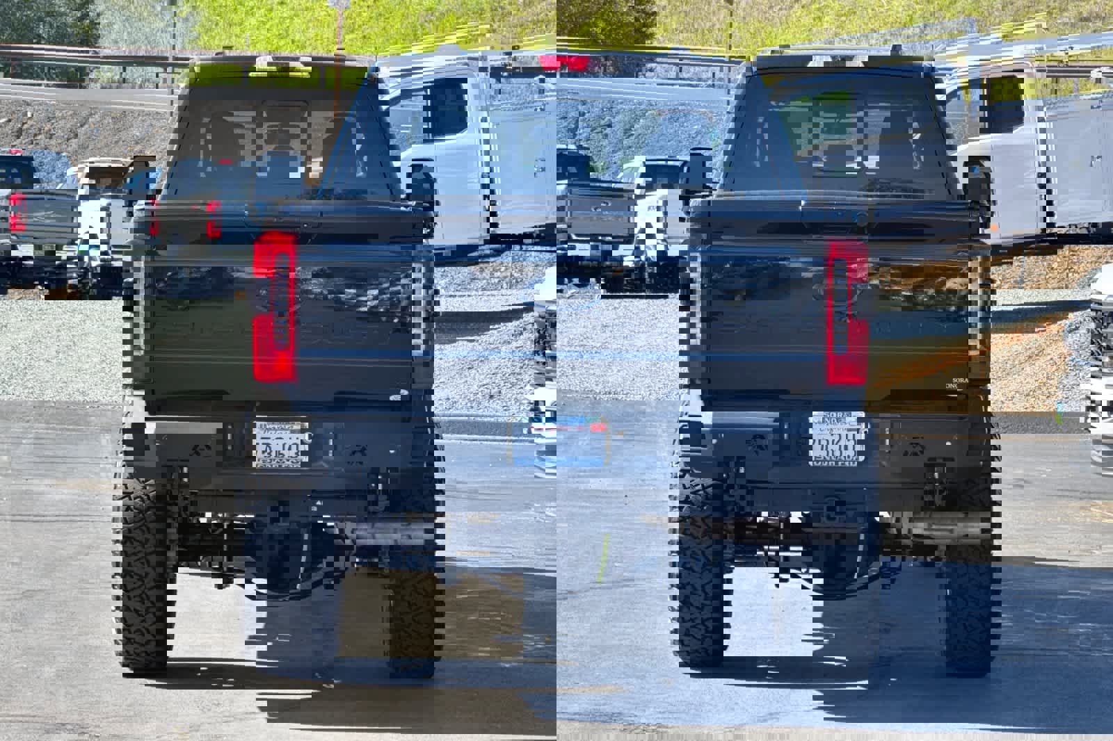 Used 2023 Ford F350 Lariat w/ Lariat Ultimate Package image 5