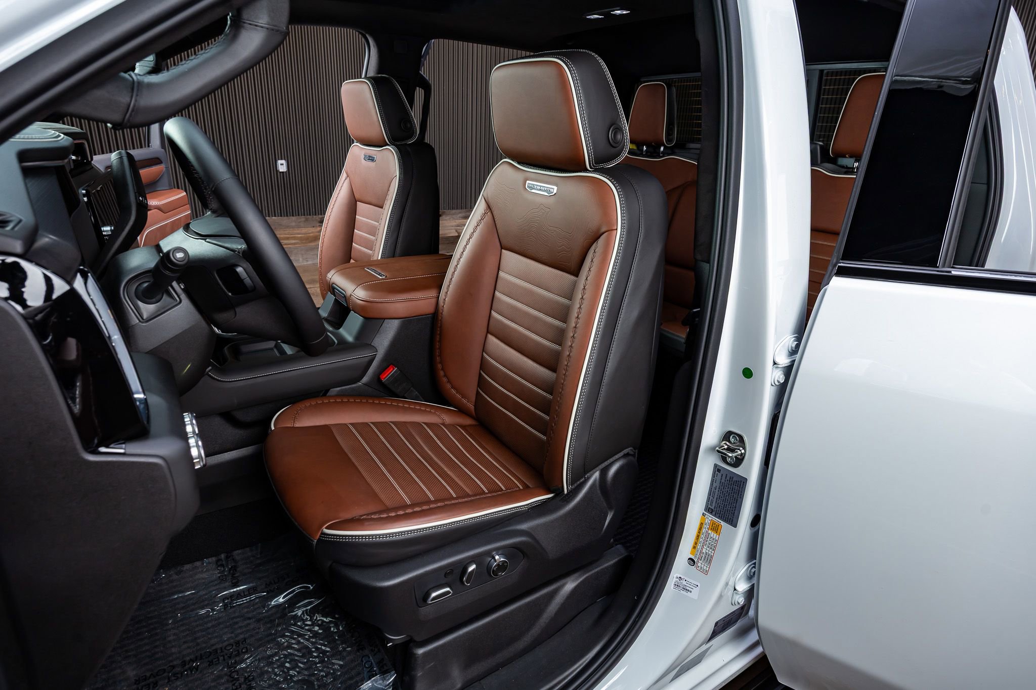 Used 2026 GMC Sierra 3500 Denali Ultimate image 28