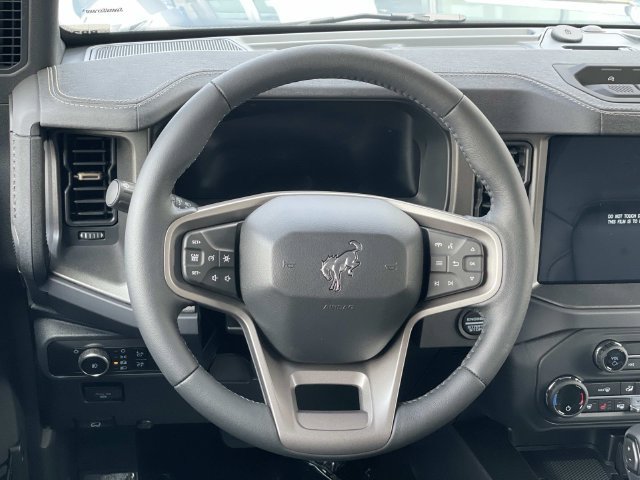 New 2025 Ford Bronco Badlands AWD/4WD image 7