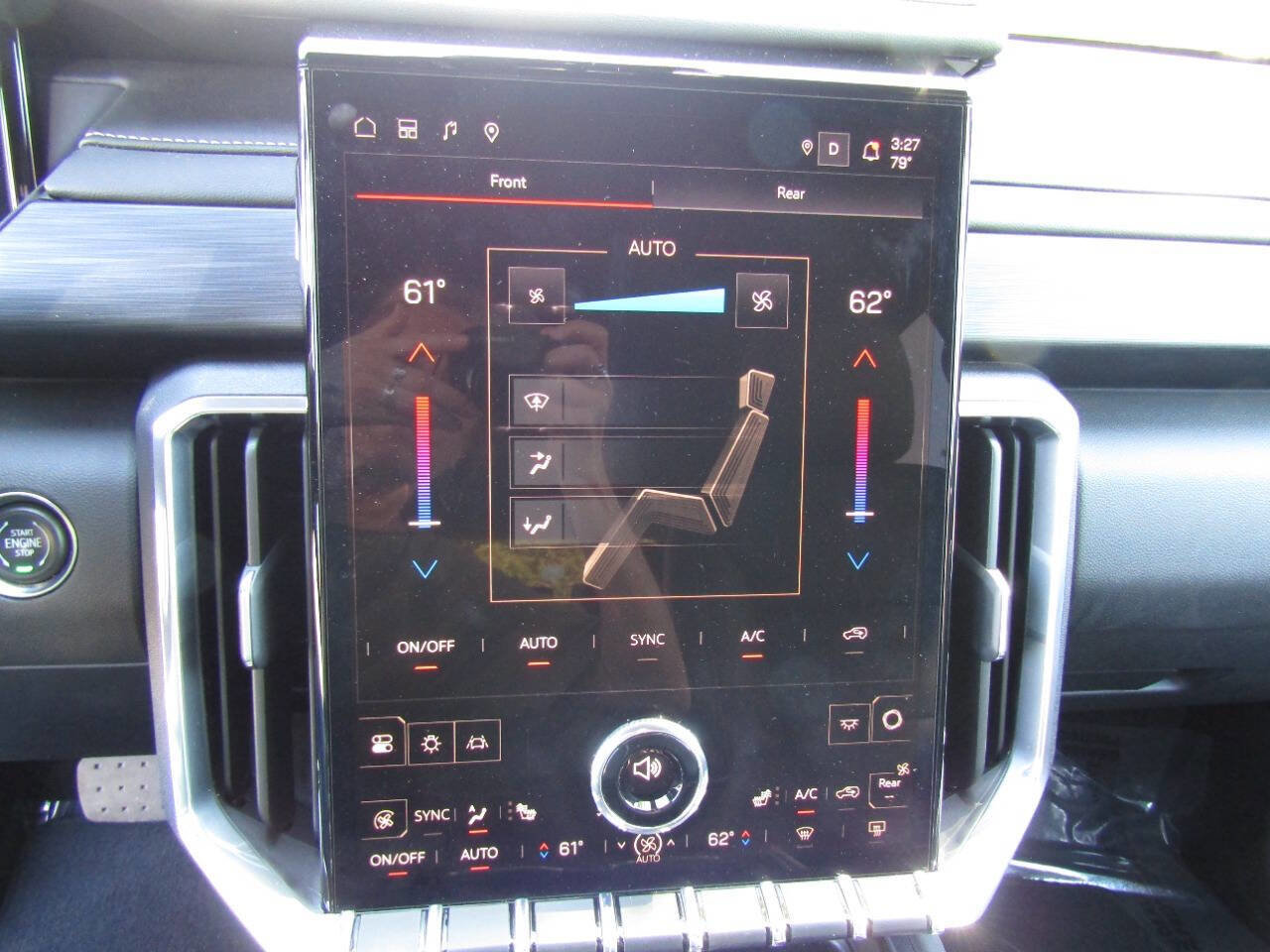 Used 2025 GMC Acadia Elevation w/ Elevation Premium Package AWD/4WD image 15