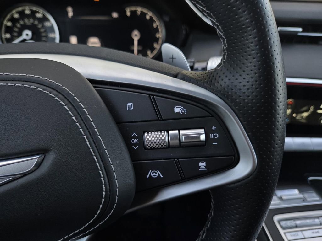 Used 2025 Genesis GV70 3.5T Sport image 29